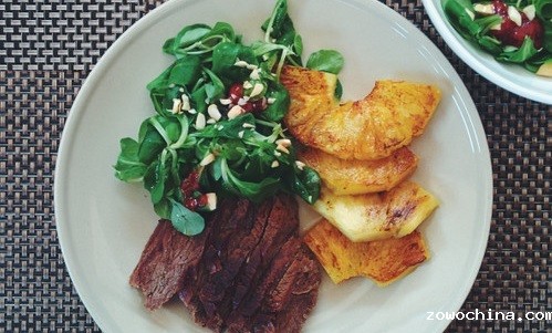 餐厅中的自助点餐系统是怎么吸引用户的？